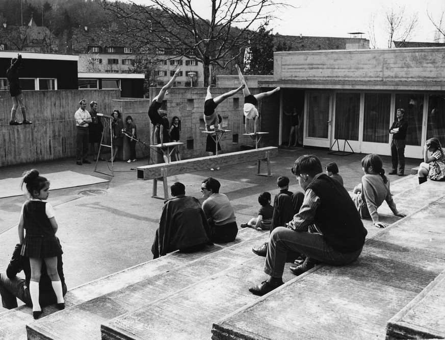 Freizeitanlage und Verkehrsgarten Buchegg, 1958.