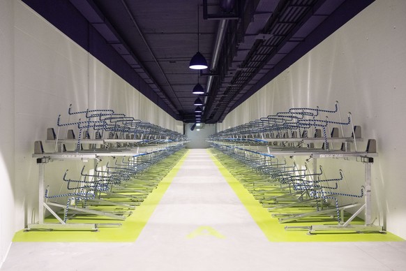 Fahrradparkplaetze im Stadttunnel, die Veloverbindung zwischen den Kreisen 4 und 5, aufgenommen am Dienstag, 20. Mai 2025 in Zuerich. (KEYSTONE/Ennio Leanza)