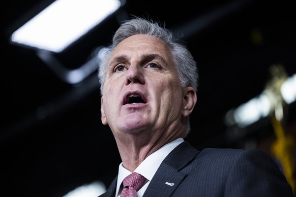 epa09561764 Republican House Minority Leader Kevin McCarthy speaks to reporters about Glenn Youngkin&#039;s win in Virginia&#039;s gubernatorial election in the US Capitol in Washington, DC, USA, 03 N ...