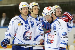 Die ZSC Lions müssen die ersten beiden Finalspiele ohne Morris Trachsler (l.) auskommen.