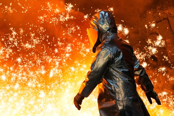 A man works at the thyssenkrupp steel mill in Duisburg, Germany, Wednesday, Nov. 5, 2025. (AP Photo/Martin Meissner)
APTOPIX Germany Steel