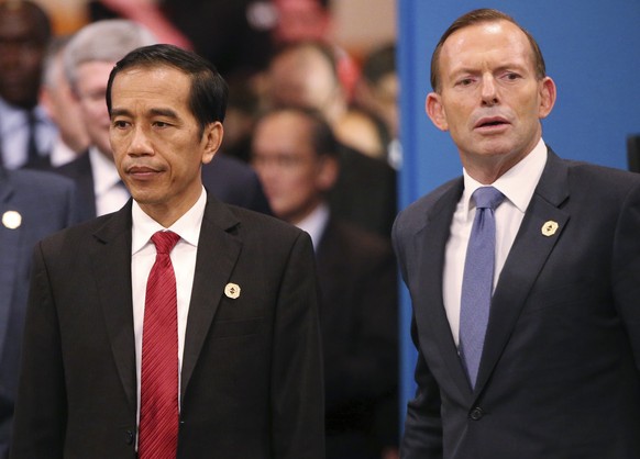 Australiens Premier Abbott (rechts) und Indonesiens Staatschef Widodo.
