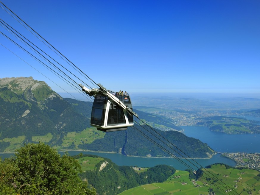 Steht wegen eines Defekts still: Die Cabrio-Bahn auf das Stanserhorn. (Archivbild)