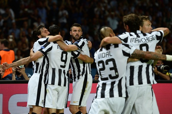 06.06.2015; Berlin; Fussball Champions League Final - Juventus Turin - FC Barcelona; Spieler von Juventus jubeln mit Torschuetze Alvaro Morata (Juventus) (Matteo Gribaudi/Insidefoto/freshfocus)