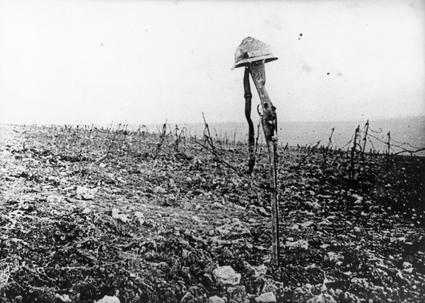 ARCHIVE --- DIE SCHLACHT UM VERDUN IST EINE DER BEDEUTENDSTEN SCHLACHTEN DES ERSTEN WELTKRIEGES AN DER WESTFRONT ZWISCHEN DEUTSCHLAND UND FRANKREICH. SIE BEGANN VOR 100 JAHREN AM 21. FEBRUAR 1916 MIT  ...