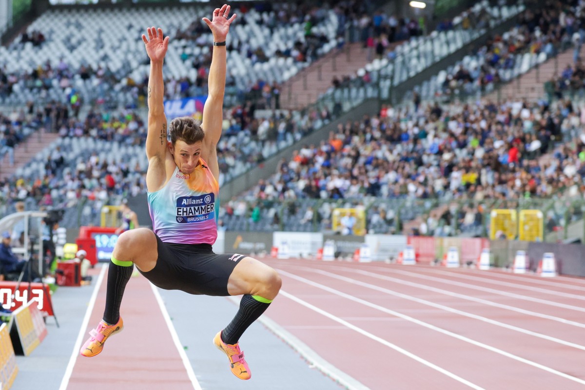 epa13212243 Simon Ehammer from Switzerland competes in the Men's Long Jump during the Memorial Van Damme athletics meet in Brussels, Belgium, 04 September 2026. The Memorial Van Damme hosts the W ...