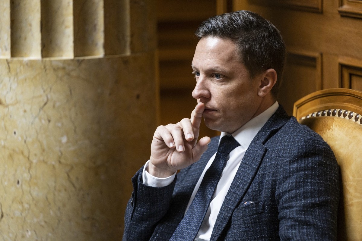 Christian Imark, SVP-SO, verfolgt die Debatte, an der Fruehjahrssession der Eidgenoessischen Raete, am Mittwoch, 8. Maerz 2023 im Nationalrat in Bern. (KEYSTONE/Alessandro della Valle)