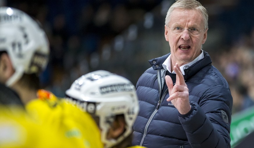 SC Bern Cheftrainer Kari Jalonen waehrend dem Eishockey-Meisterschaftsspiel der National League zwischen dem EHC Kloten und dem SC Bern am Dienstag, 30. Januar 2018, in Kloten. (KEYSTONE/Patrick B. Kr ...