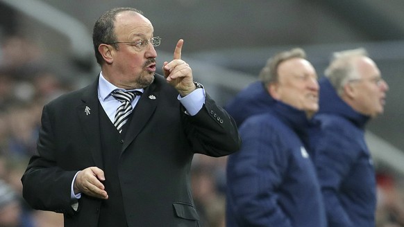 Newcastle United manager Rafael Benitez reacts on the touchline during the game against Cardiff City, during their English Premier League soccer match at St James&#039; Park in Newcastle, England, Sat ...