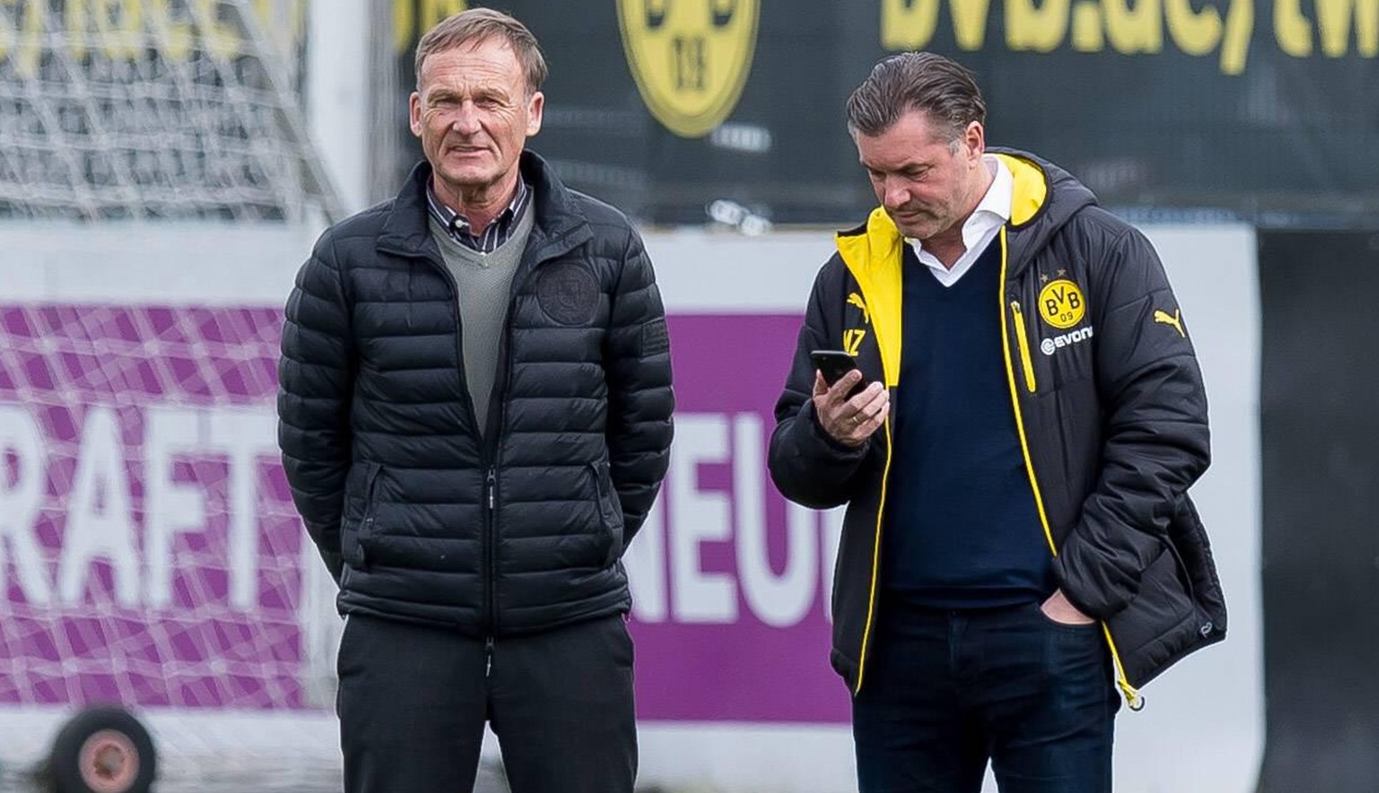 Dortmund, Germany, 2018-04-03, Training BV Borussia Dortmund, BVB, CEO / Geschaeftsfuehrer Hans-Joachim Watzke (BVB) und Sportdirektor Michael Zorc (BVB) beim training ( DeFodi001 *** Dortmund Germany ...