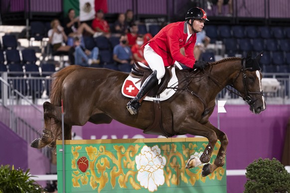 Bryan Balsiger of Switzerland riding Twentytwo des Biches competes in the equestrian team jumping final at the 2020 Tokyo Summer Olympics in Tokyo, Japan, on Saturday, August 07, 2021. (KEYSTONE/Peter ...