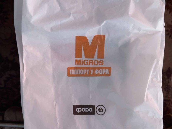 Das prominente orange «M».