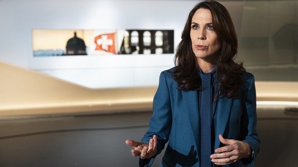 Susanne Wille, Generaldirektorin der Schweizerischen Radio- und Fernsehgesellschaft SRG, spricht waehrend einem Interview zum Thema UKW Radio, am Donnerstag, 11. Dezember 2025 im Bundeshausstudio Bern ...