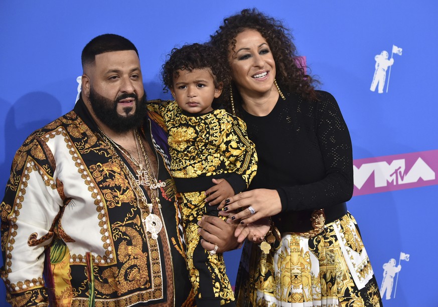 DJ Khaled mit Frau und vermarktbarem Sohn.