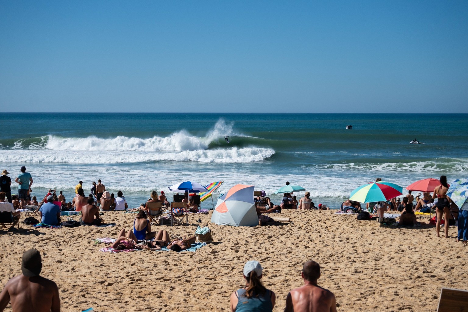 Quiksilver Festival celebrated in Capbreton, Hossegor and Seignosse, with 20 of the best surfers in the world hand-picked by Jeremy Flores to compete in south west of France. Soorts-Hossegor Landes Fr ...