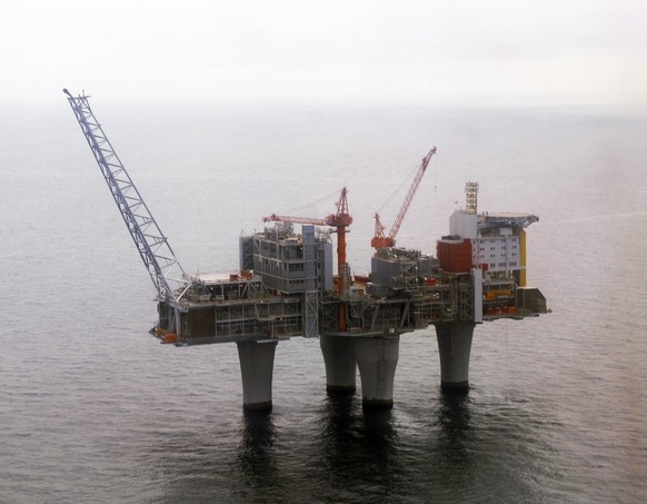 The Troll A, gas platform run by the Norwegian oil giant Statoil company, standing above the North Sea, about 70 kilometers off the coast of Norway, in this photo dated June 8 2006. Many international ...