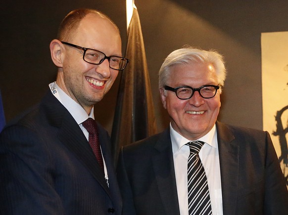 Arsenij Jazenjuk mit dem deutschen Aussenminister Frank-Walter Steinmeier.