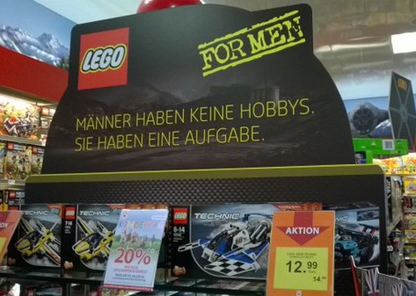 https://twitter.com/search?q=%23fragilemasculinity&src=typd #fragilemasculinity fragile masculinity männlichkeit gender sexismus branding