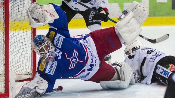 EHC Kloten Torhueter Luca Boltshauser waehrend dem Eishockey-Meisterschaftsspiel der National League zwischen dem EHC Kloten und dem HC Fribourg-Gotteron am Sonntag, 14. Januar 2018, in Kloten. (PPR/P ...