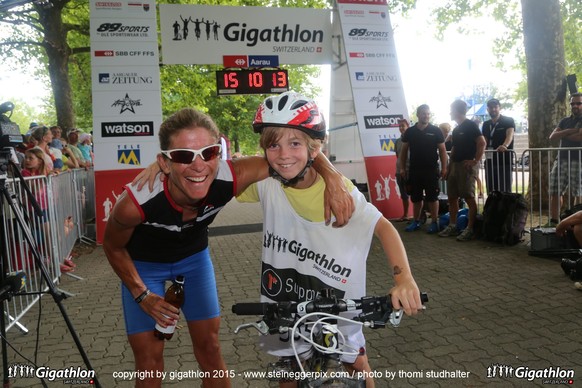 AARAU, 12.07.2015 - 1. Rang Single: Zieleinlauf Nina Brenn. Ziel der 2. Etappe Historic Sunday am Gigathlon 2015 in Aarau. 

copyright by gigathlon.ch &amp; www.steineggerpix.com / photo by thomi st ...