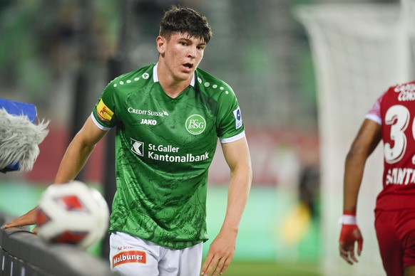 St. Gallens Alessio Besio nach einer verpassten Chance im Fussball Super League Spiel zwischen dem FC St. Gallen und dem FC Sion, am Samstag, 21. August 2021, im Kybunpark in St. Gallen. (KEYSTONE/Gia ...