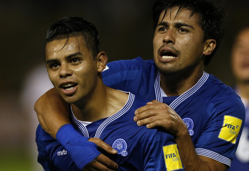 El Salvador&#039;s Alexander Larin, left, celebrates with teammate Gerson Mayen after scoring against Mexico during a 2018 World Cup qualifier soccer match in San Salvador, El Salvador, Friday, Sept.  ...