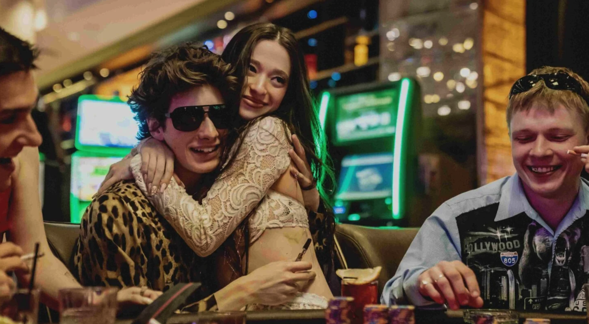 Anora revisite le conte de fée à l'américaine, où les châteaux sont des casinos.
