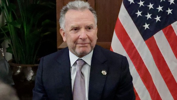 Special Envoy Steve Witkoff attends a meeting with Ukrainian officials Sunday, Nov. 30, 2025, in Hallandale Beach, Fla. (AP Photo/Terry Renna)
Steve Witkoff