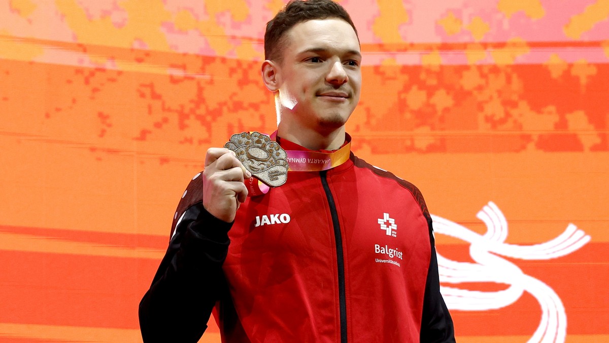epa12472735 Bronze medalist Noe Seifert of Switzerland poses with his medal during the medal ceremony of the Men's Artistic Gymnastics All-Around Final at the FIG Artistic Gymnastics World Champi ...