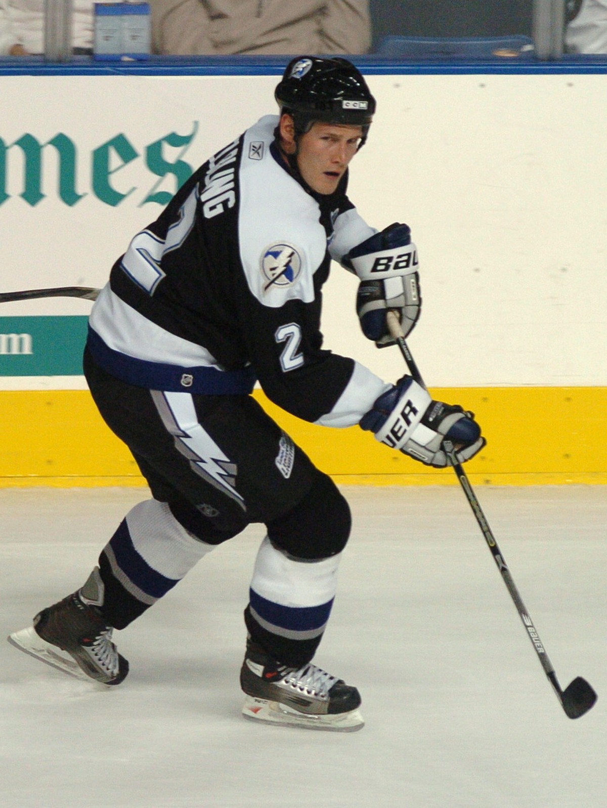 Tampa Bay Lightning defenseman Timo Helbling (2) of Switzerland, skates into the neutral zone against the Carolina Hurricanes during the third period Wednesday, Oct. 5, 2005 in Tampa, Fla. (KEYSTONE/A ...