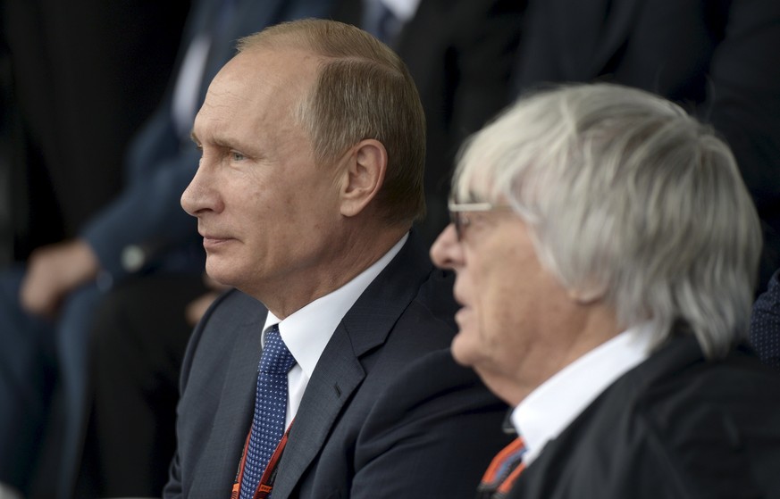 Putin und Ecclestone auf der Tribüne beim Grand Prix von Sotschi.