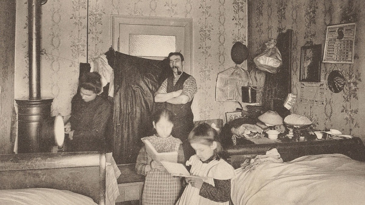 Als-die-Wohnungs-not-noch-Arbeiter-woh-nungs-fra-ge-hiess