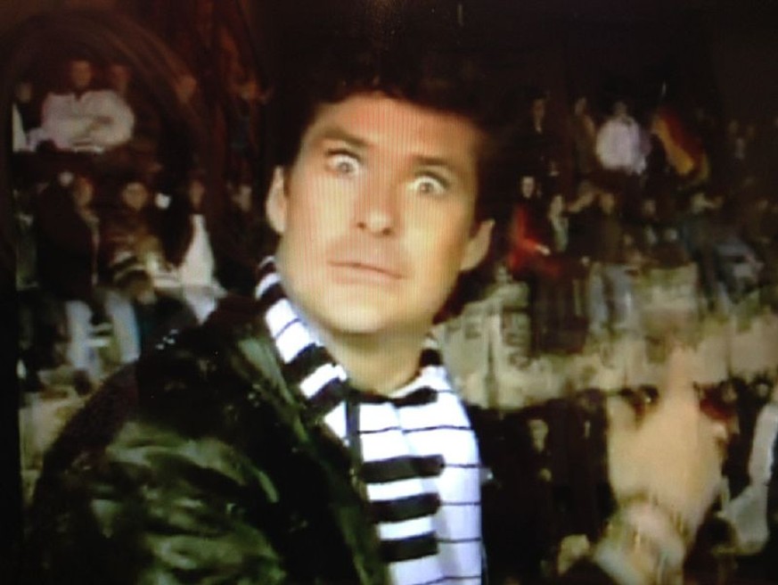 Wenn dir diese 12 historischen Daten nichts sagen, baut David Hasselhoff die Mauer wieder auf