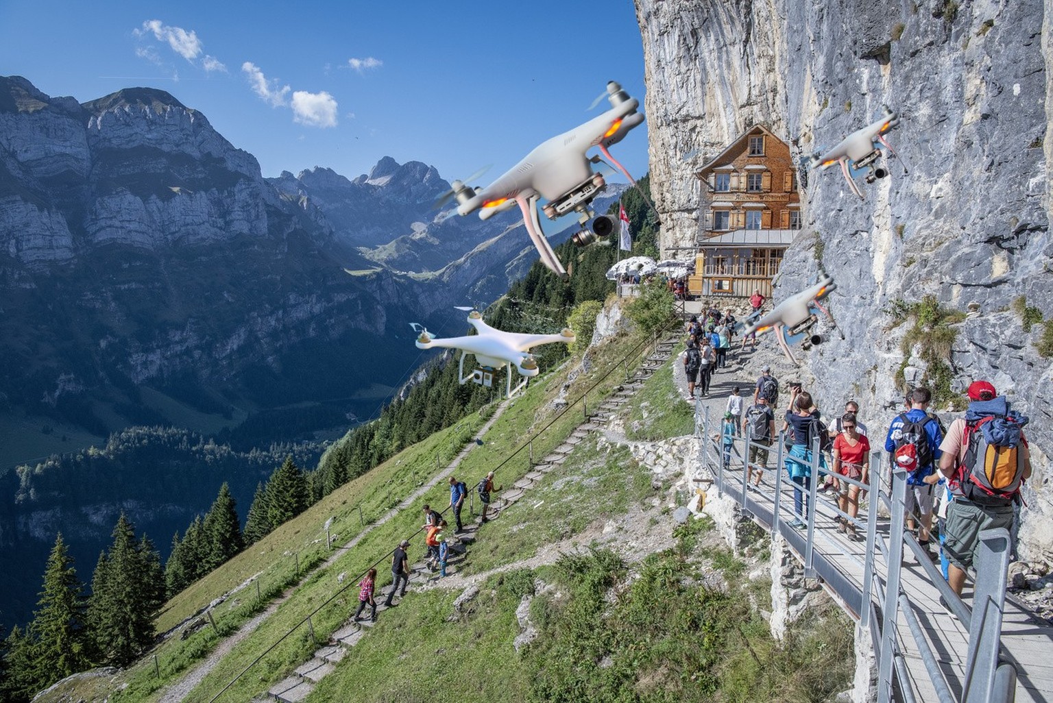 Der grosse Run auf das Berggasthaus Äscher hält an. Nun fliegen täglich Drohnen um den weltberühmten Ort.