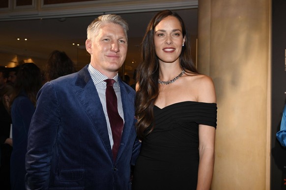 Bastian Schweinsteiger und Ana Ivanovic bei der 19. Verleihung der Best Brands Awards 2022 im Hotel Bayerischer Hof. M