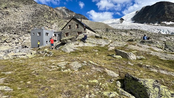 Bordierhütte Gross Bigerhorn Wallis SAC-Hütte