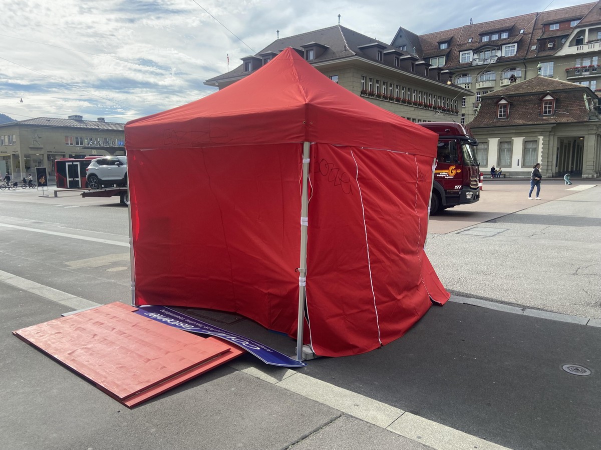 Auflagen nicht erfüllt: Die Corona-Testzelte auf verschiedenen Berner Plätzen sind geschlossen.