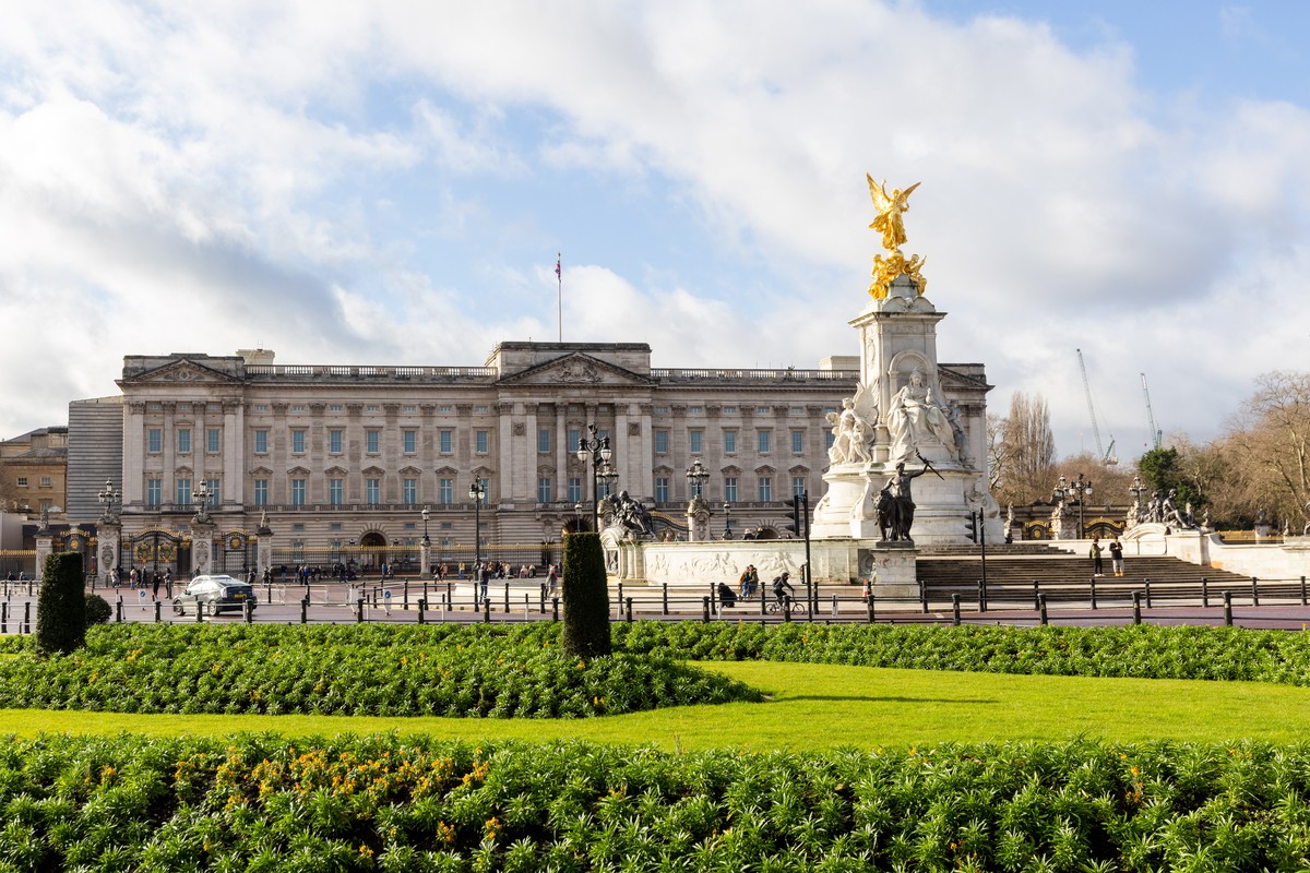 epa09728029 Buckingham Palace, the Queen's official residence in London, Britain, 04 February 2022. The Platinum Jubilee of Britain's Queen Elizabeth II will mark the 70th anniversary of the ...