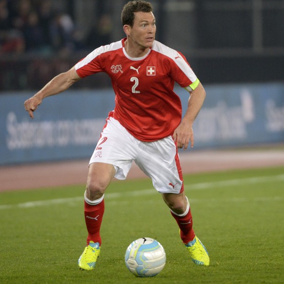 29.03.2016; Zuerich; Fussball - Schweiz - Bosnien und Herzegowina; 
Captain Stephan Lichtsteiner (SUI) 
(Andy Mueller/freshfocus)

****
Football; Bosnia; Switzerland;