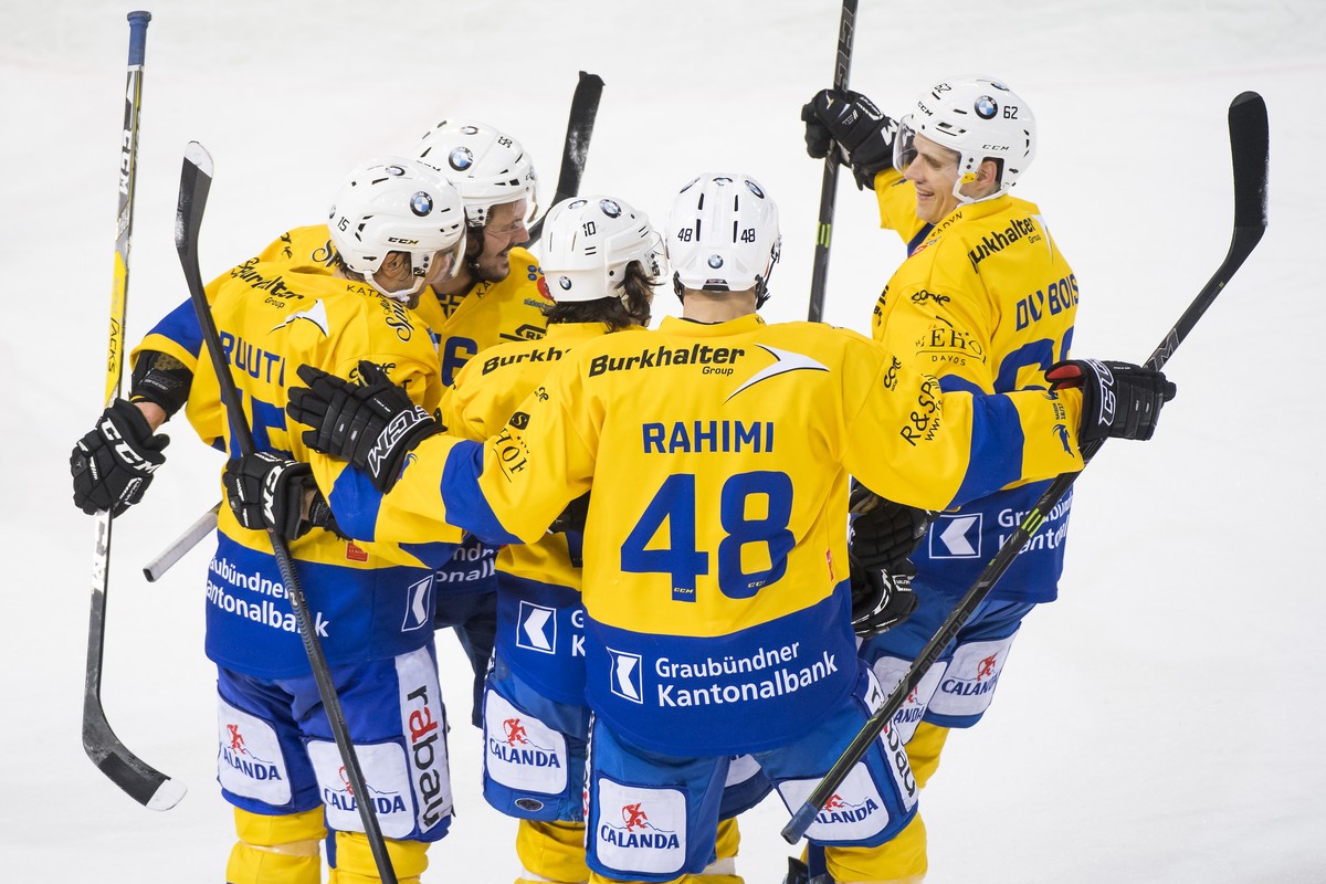 Joie des joueurs davosiens apres le 4eme but, lors du match du championnat suisse de hockey sur glace de National League A, entre le Lausanne Hockey Club, LHC, et le HC Davos ce vendredi 27 janvier 20 ...