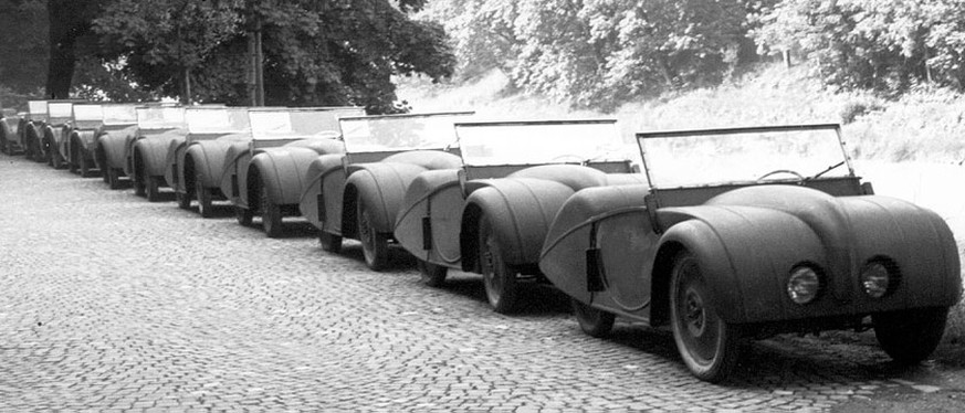 Kleinserie des Schweizer Volkswagens nach dem Entwurf von Josef Ganz, gebaut von der Firma Rapid in Dietikon (1946).