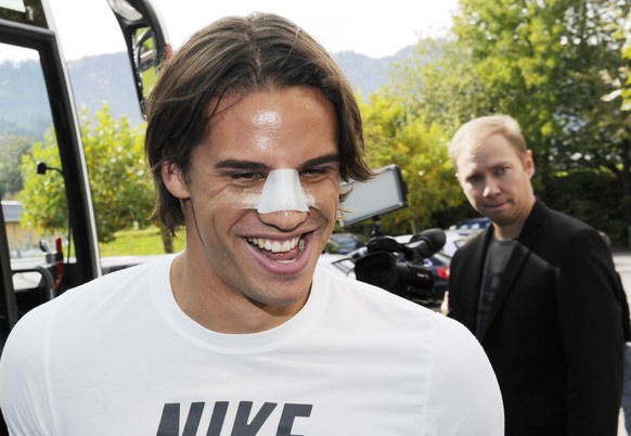 Pflaster drauf und gut ist: Yann Sommer kann schon wieder lachen.