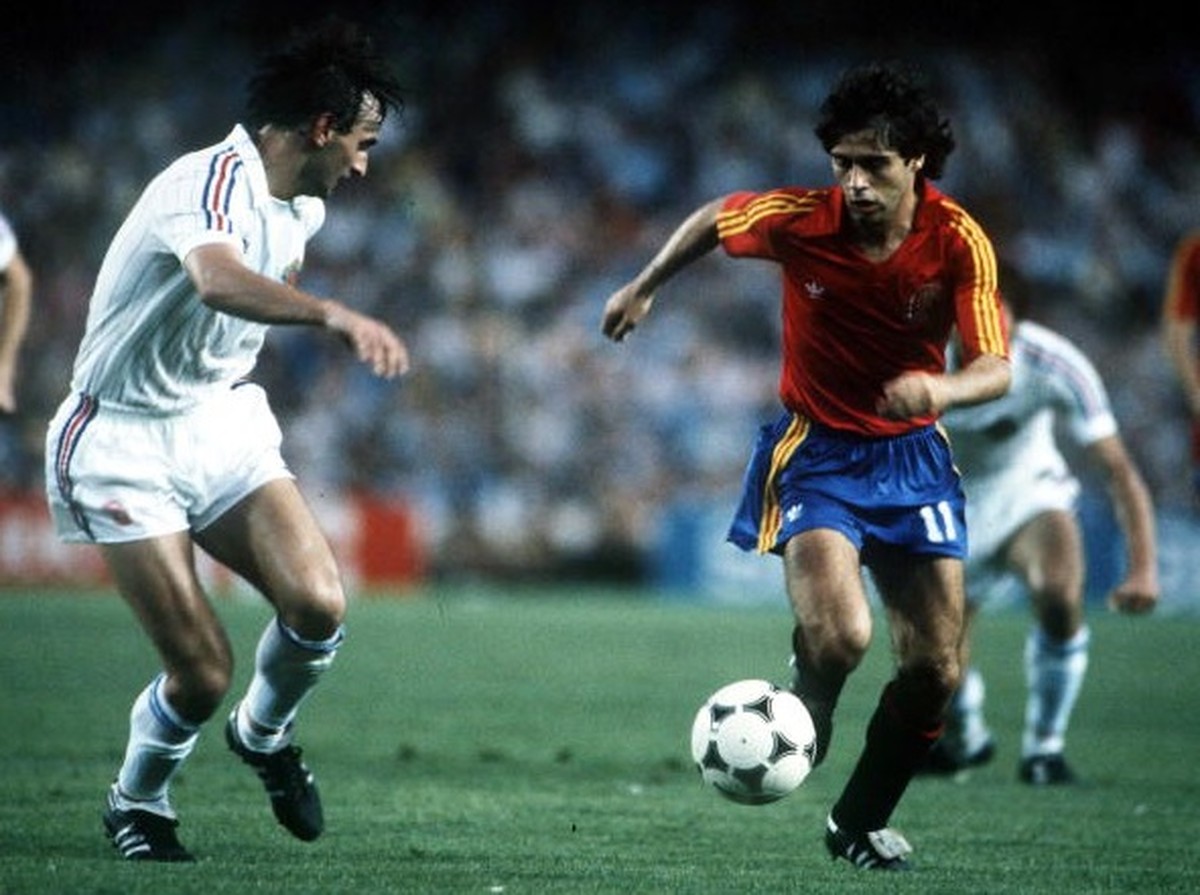 Spanien will es bei der WM im eigenen Land besonders gut machen und scheitert kläglich.