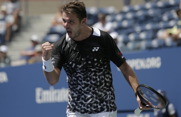 Stan Wawrinka, of Switzerland, reacts during his match against Grigor Dimitrov, of Bulgaria, during the first round of the U.S. Open tennis tournament, Monday, Aug. 27, 2018, in New York. (AP Photo/Se ...