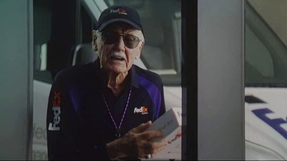stan lee in „The First Avenger: Civil War“