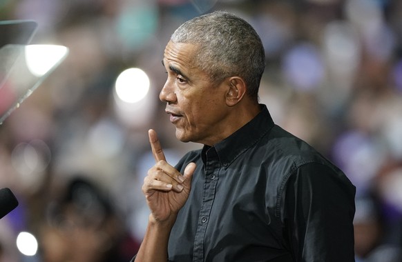 Former President Barack Obama speaks in support of Sen. Raphael Warnock, D-Ga., at a rally on Thursday, Dec. 12.  December 1, 2022 in Atlanta.  Warnock will face Republican Herschel Walker in a runoff...