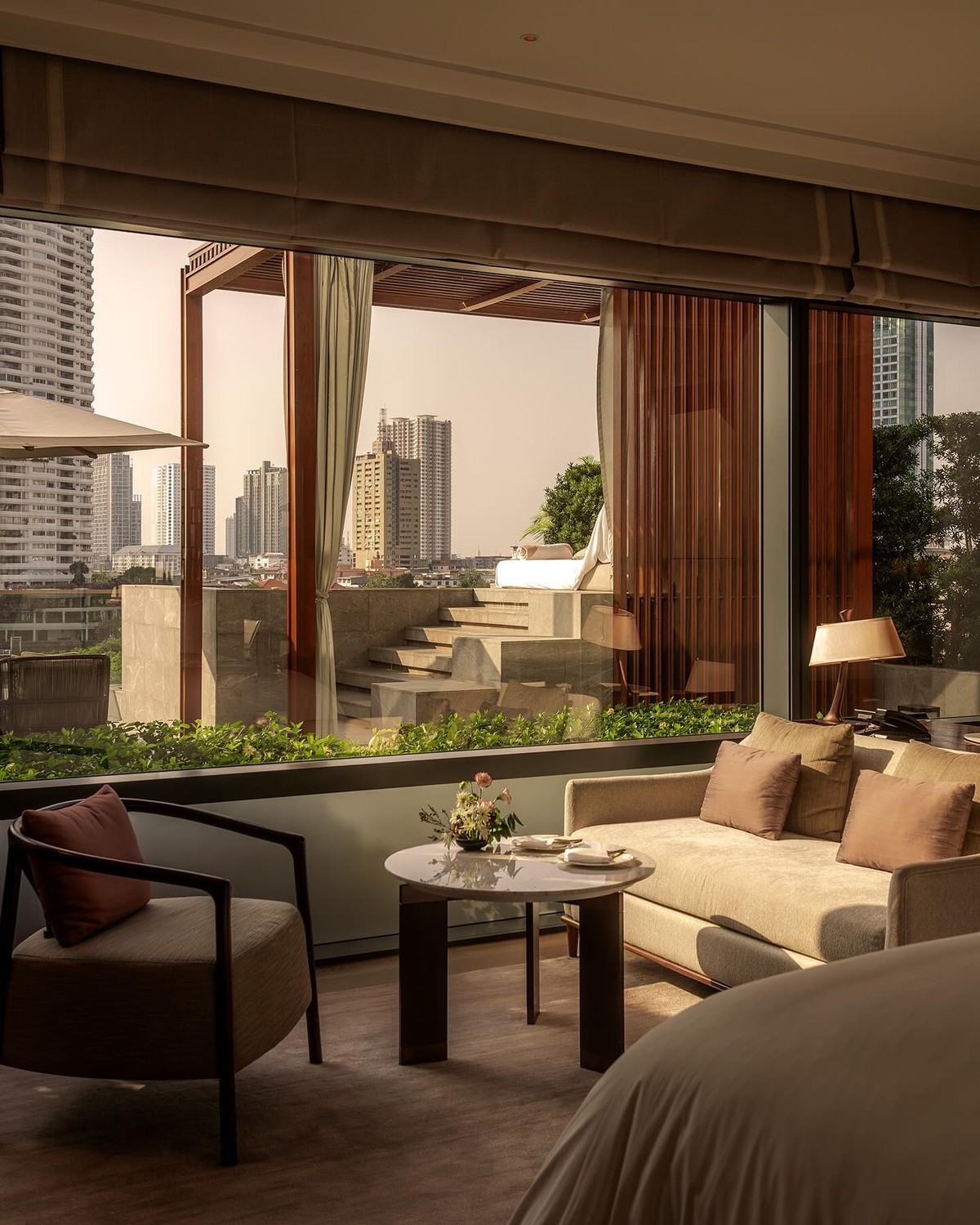 Les chambres au Capella à Bangkok commencent à 600 francs la nuit.