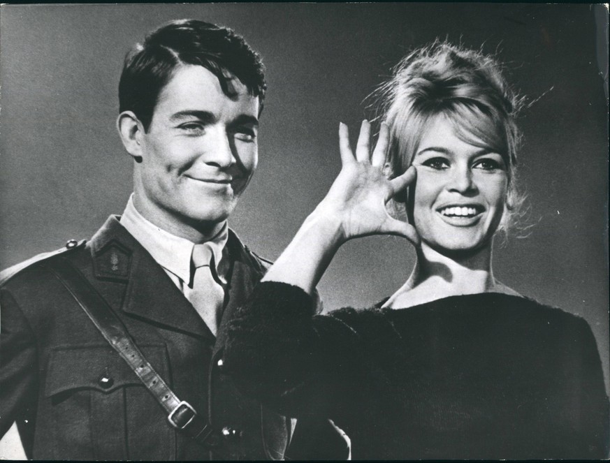 Jan. 01, 1959 - Withe the wappon of a woman: Babett will enter the war. In this case Babett is the most attractive star of France, Brigitte Bardot and she is fighting for her partner Jacques Charrier  ...