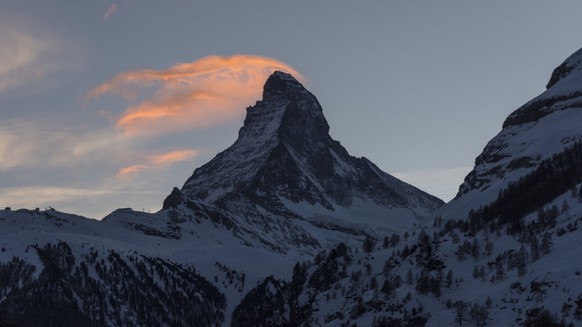 Ein südkoreanischer Alpinist stürzte am Montag am Matterhorn in die Tiefe. Er konnte nur noch tot geborgen werden. (Archivbild)