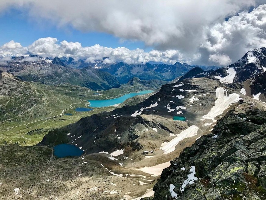 Der Blick zum Berninapass und dem Lago Bianco.